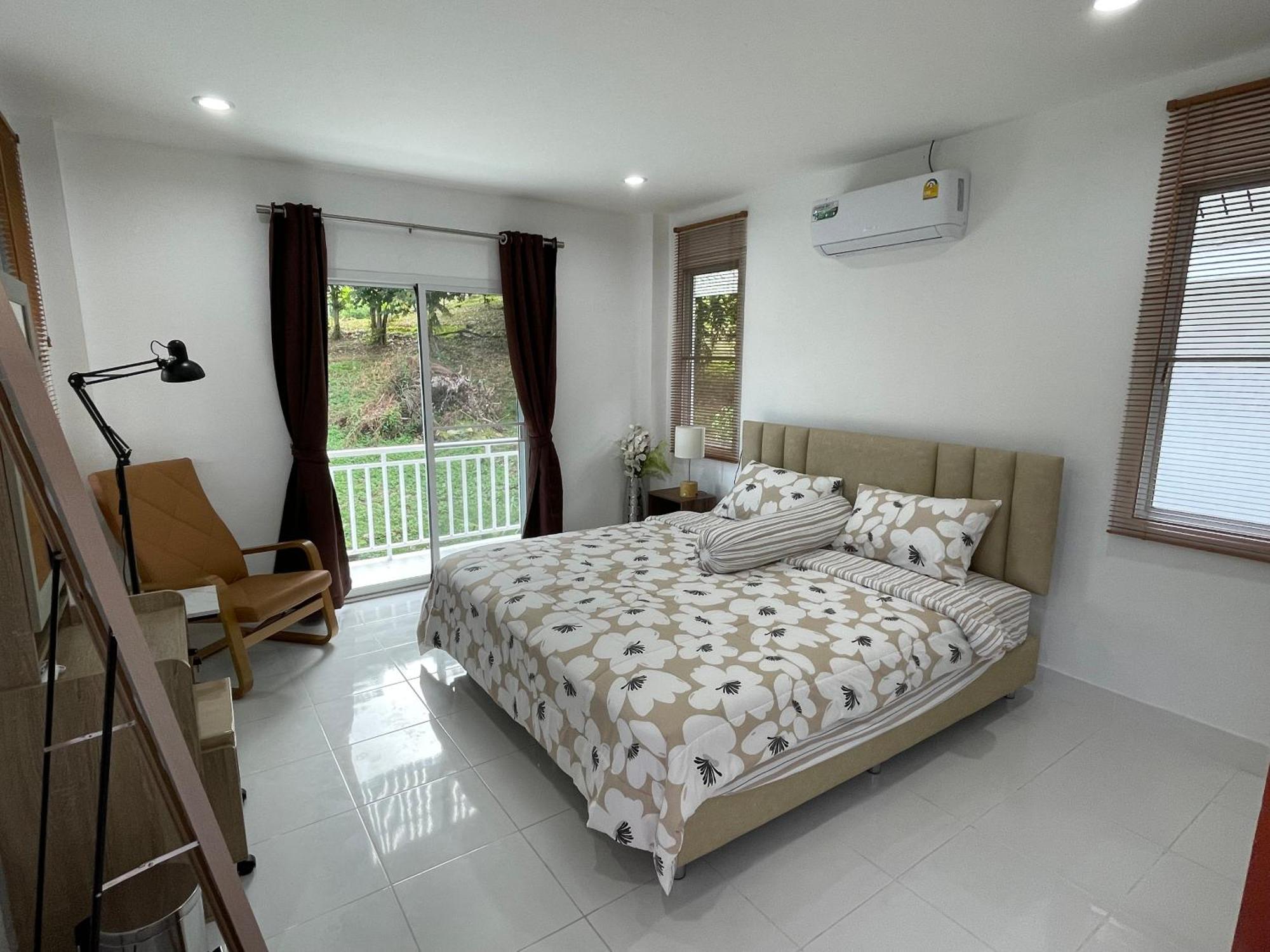 Kata Hillside Hideaway Villa Ban Kata Dış mekan fotoğraf